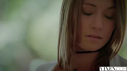 Traci و راشل موشک یک رستوران سینمایی سکس خانوادگی مشرف به دریا
